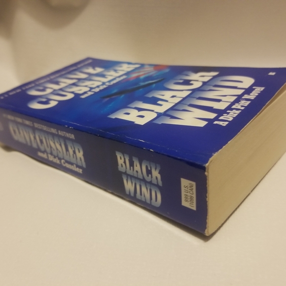 Two EUC action adventure Clive Cussler bks - Picture 9 of 11